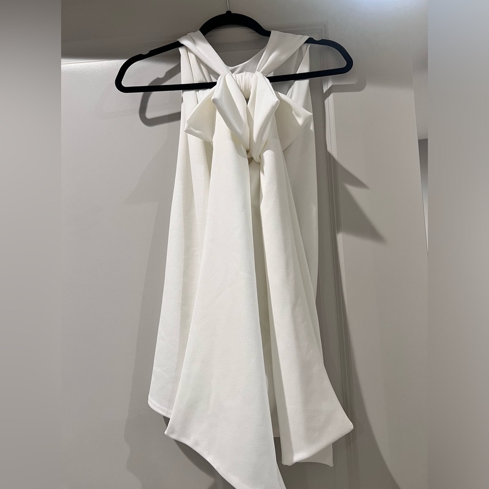 Short white dress